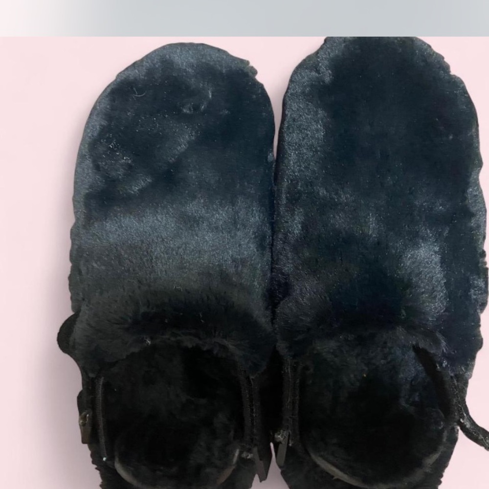 Nike Black Fuzzy Slip-On Mules
